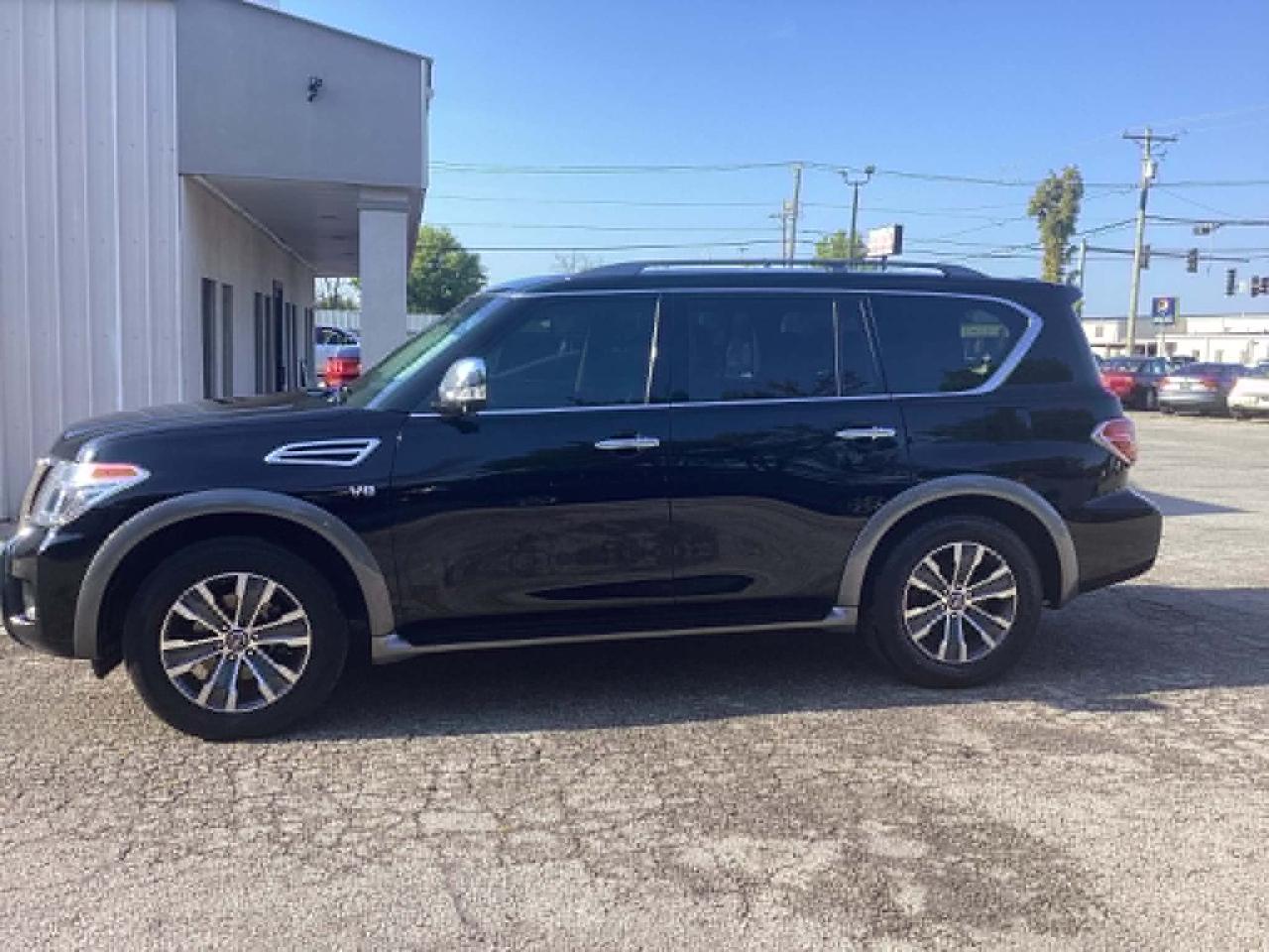 Nissan Armada Platinum AWD 2017