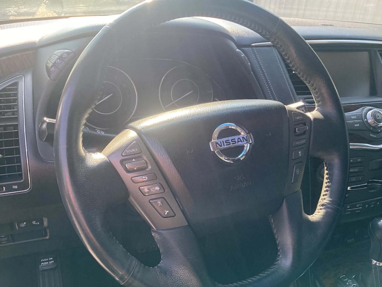 Nissan Armada Platinum AWD 2017