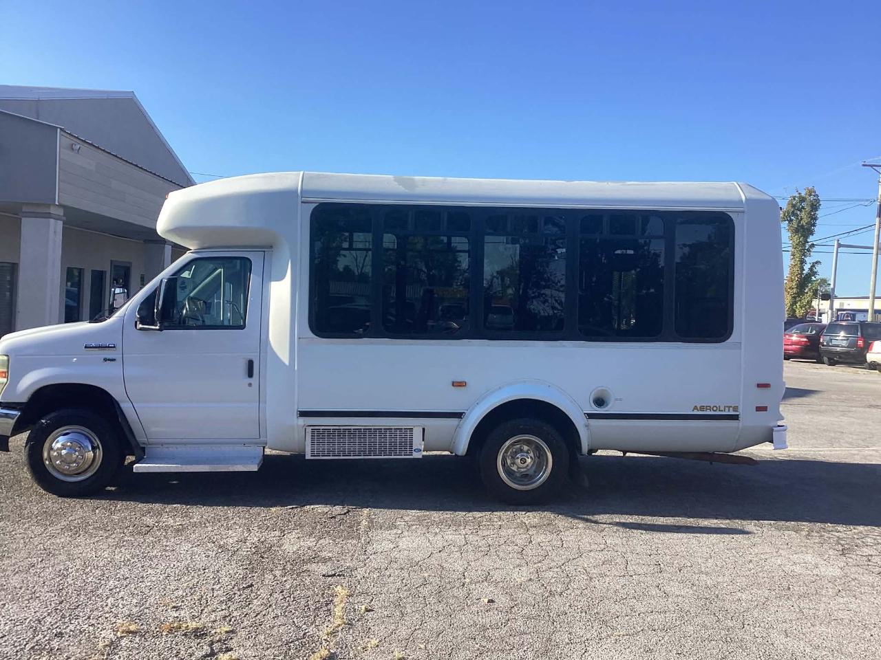 Ford Econoline E350 2015