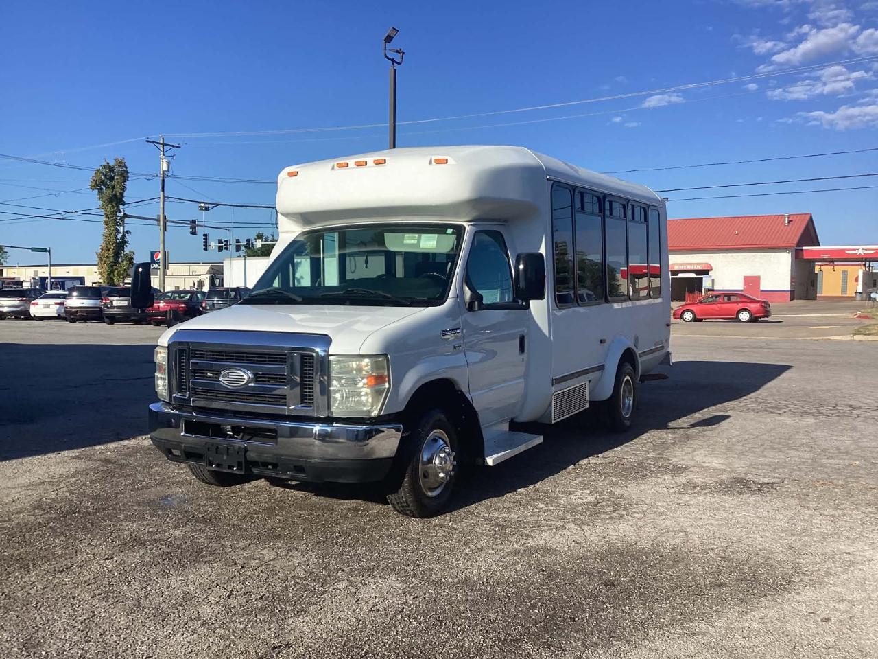 Ford Econoline E350 2015