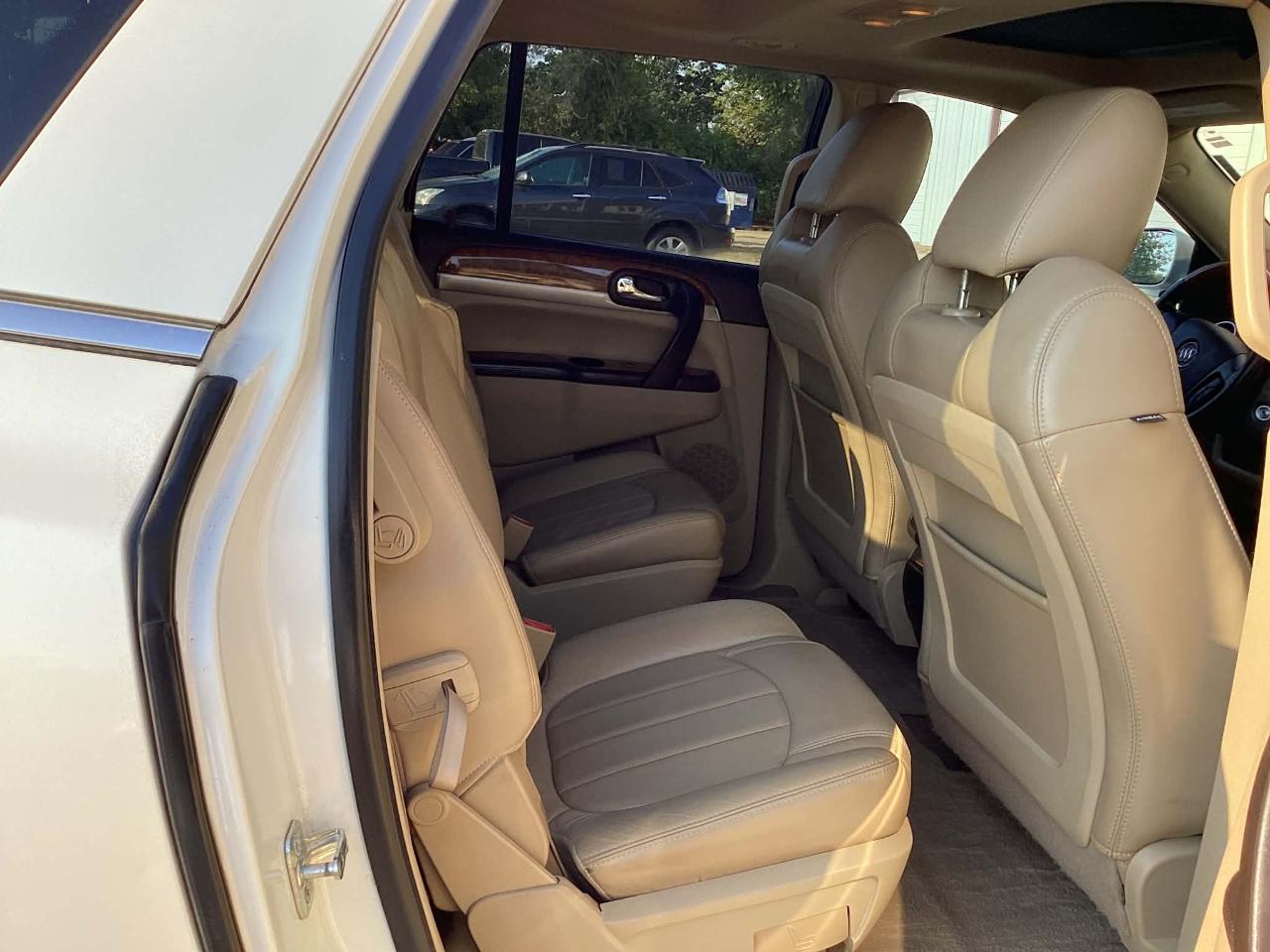 Buick Enclave CXL-1 FWD 2011