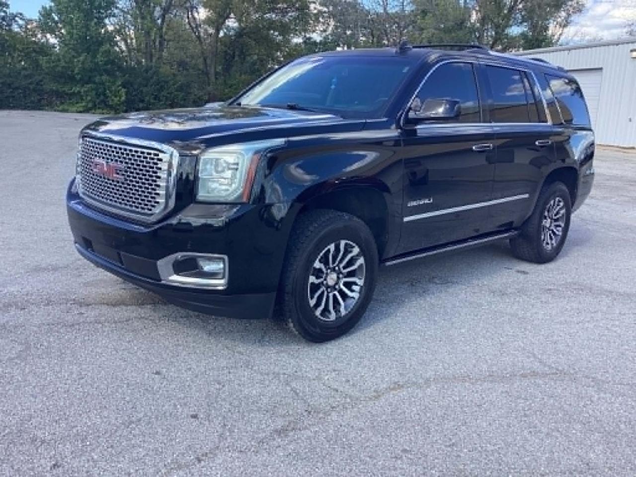 GMC Yukon Denali 4WD 2016