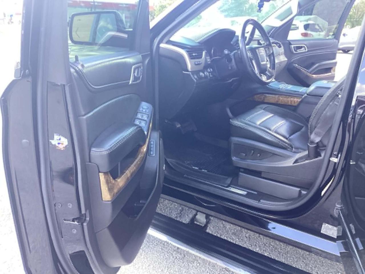 GMC Yukon Denali 4WD 2016