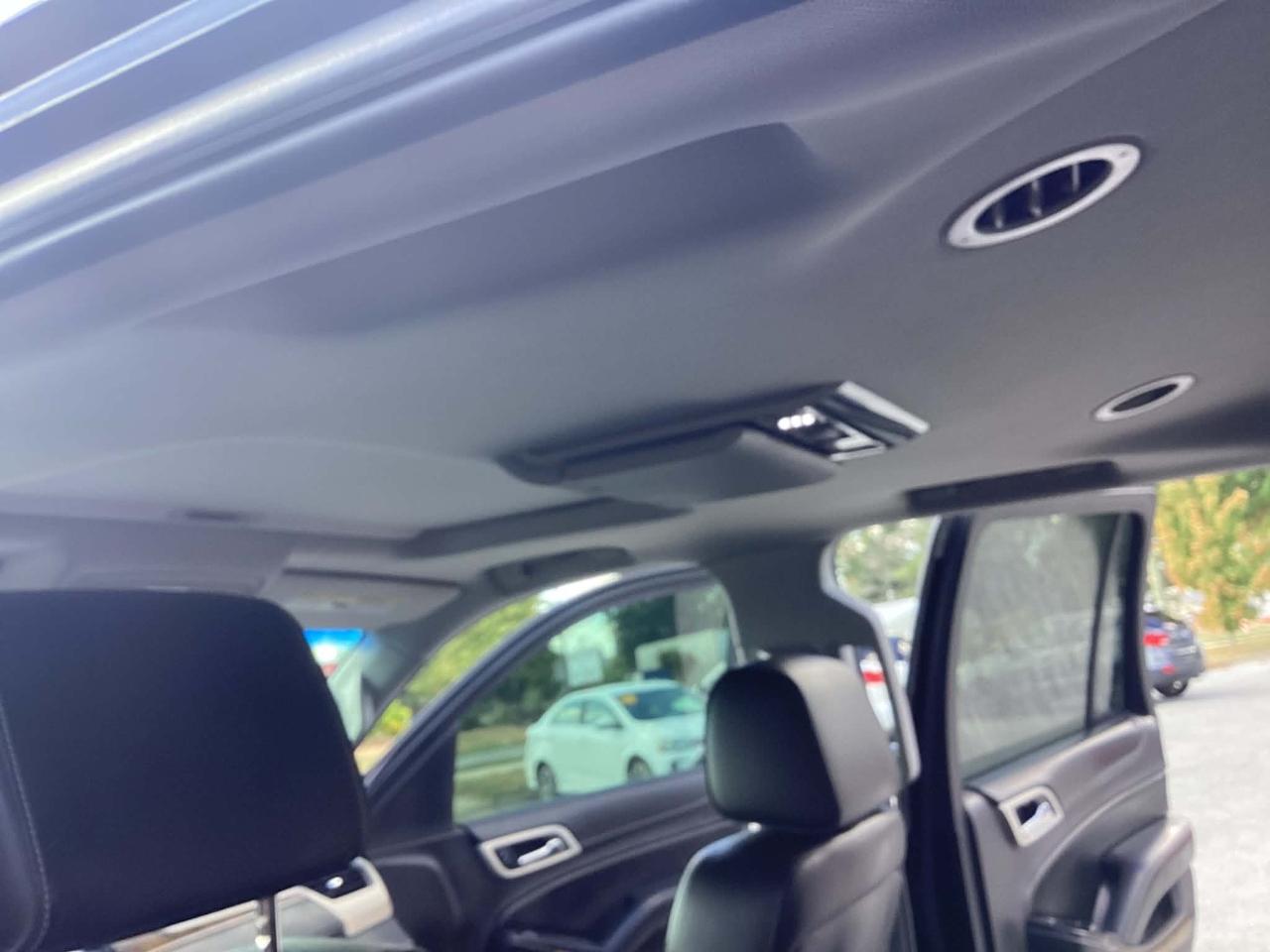 GMC Yukon Denali 4WD 2016