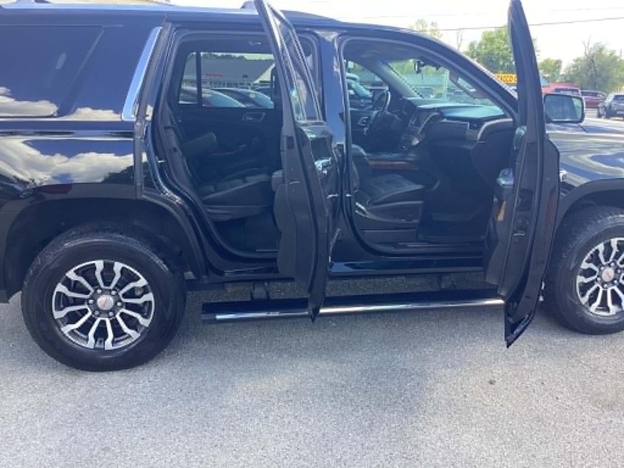 GMC Yukon Denali 4WD 2016