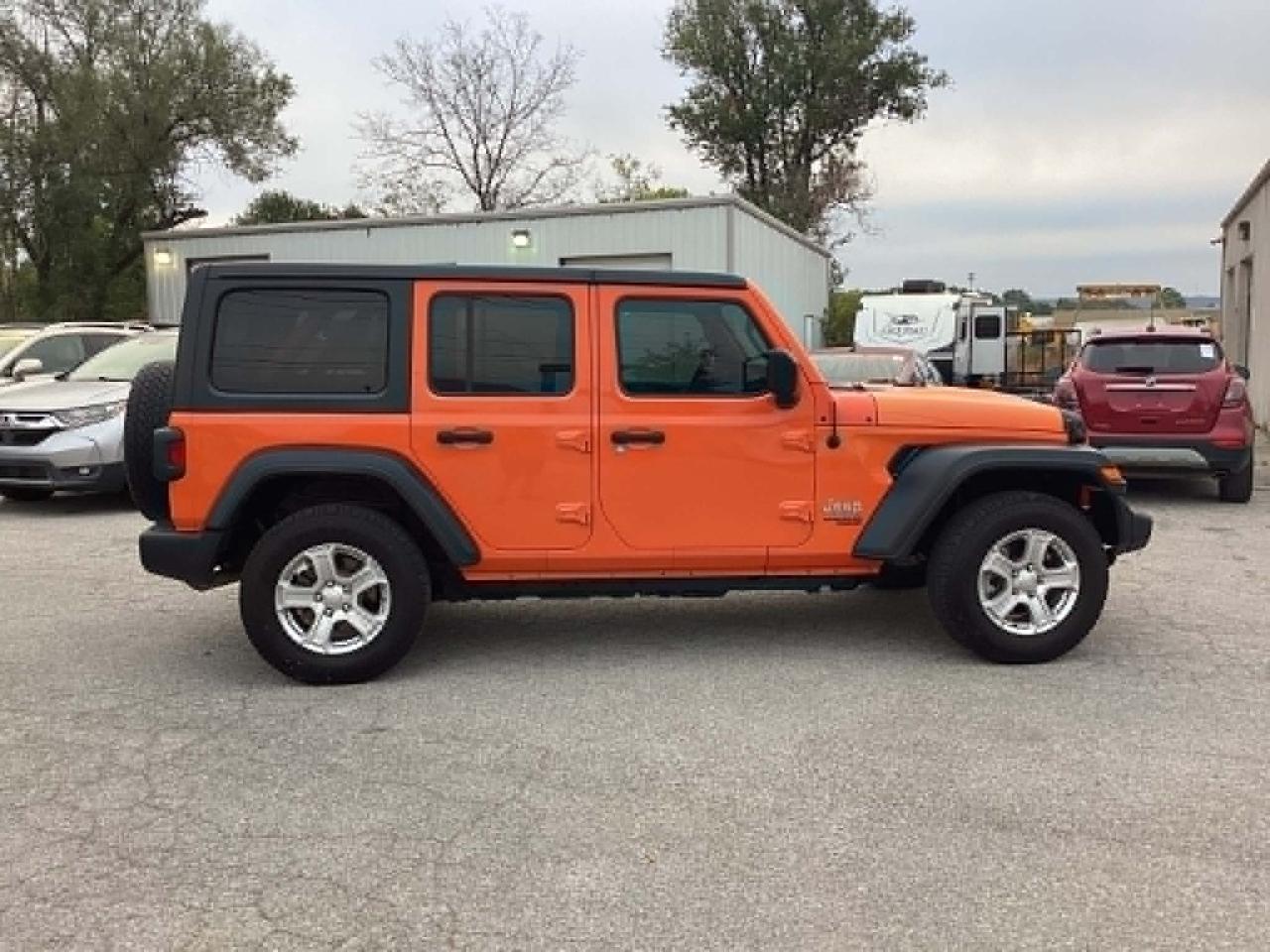 Jeep Wrangler Unlimited Sport 2018