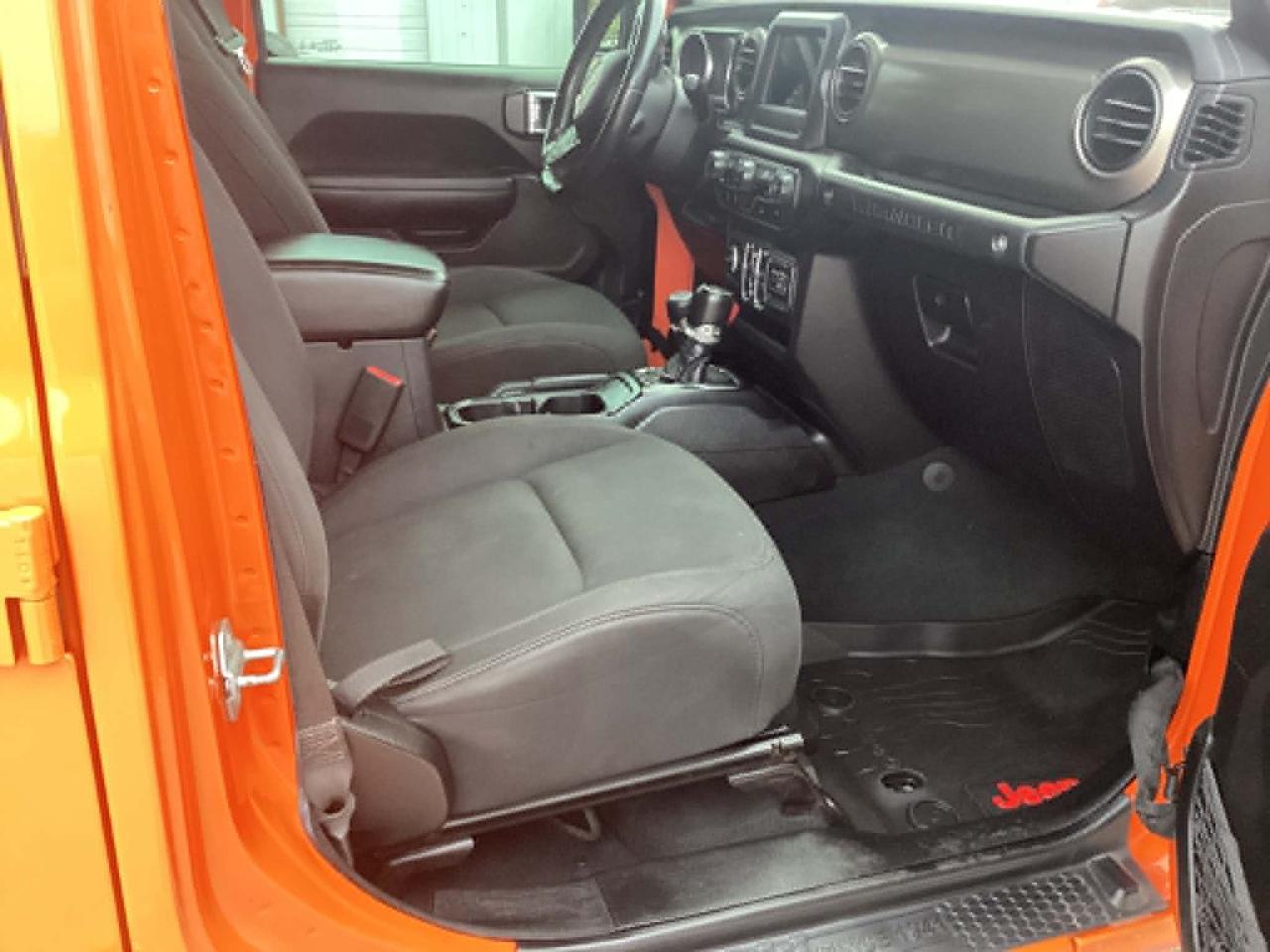 Jeep Wrangler Unlimited Sport 2018