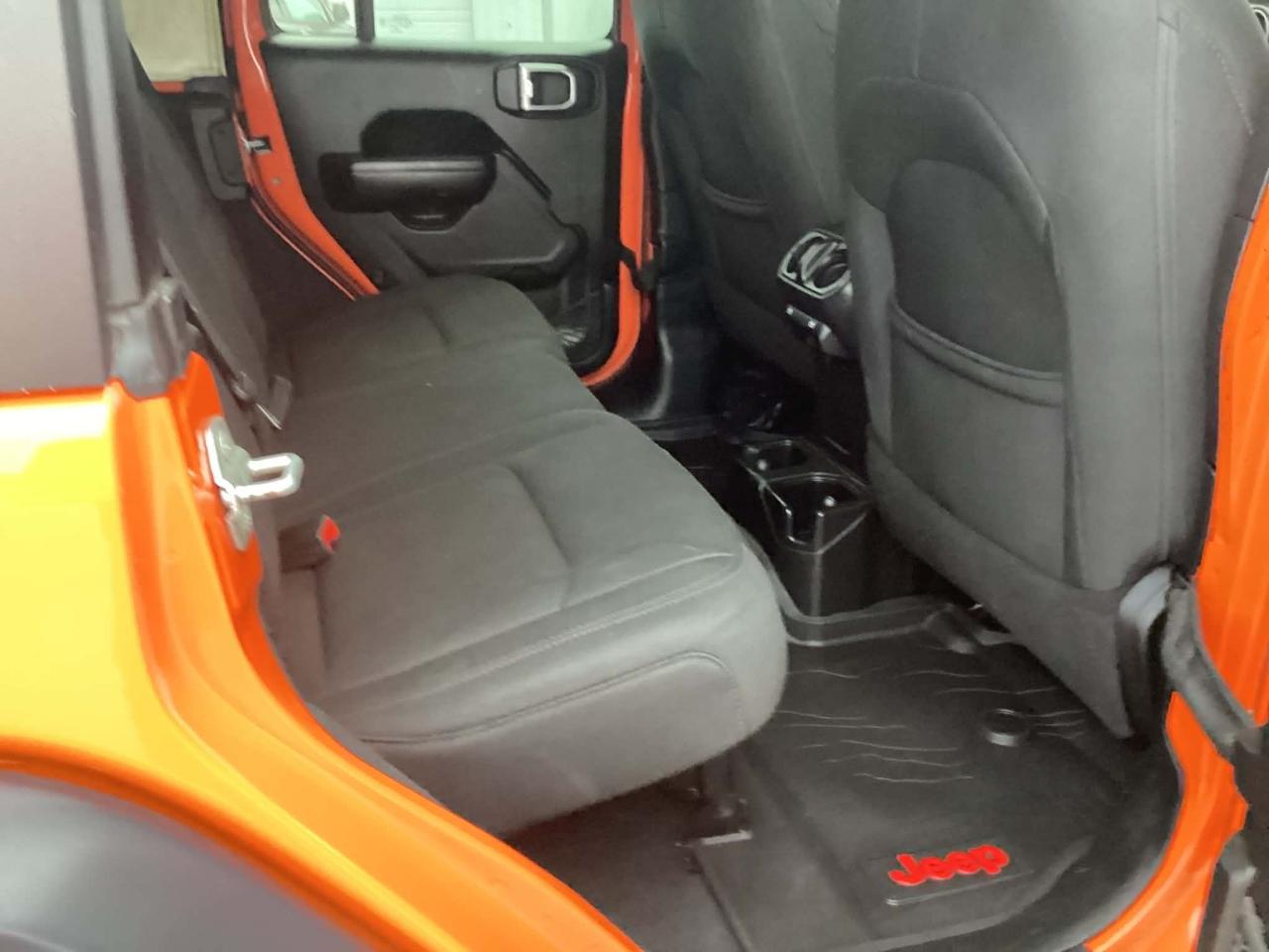 Jeep Wrangler Unlimited Sport 2018