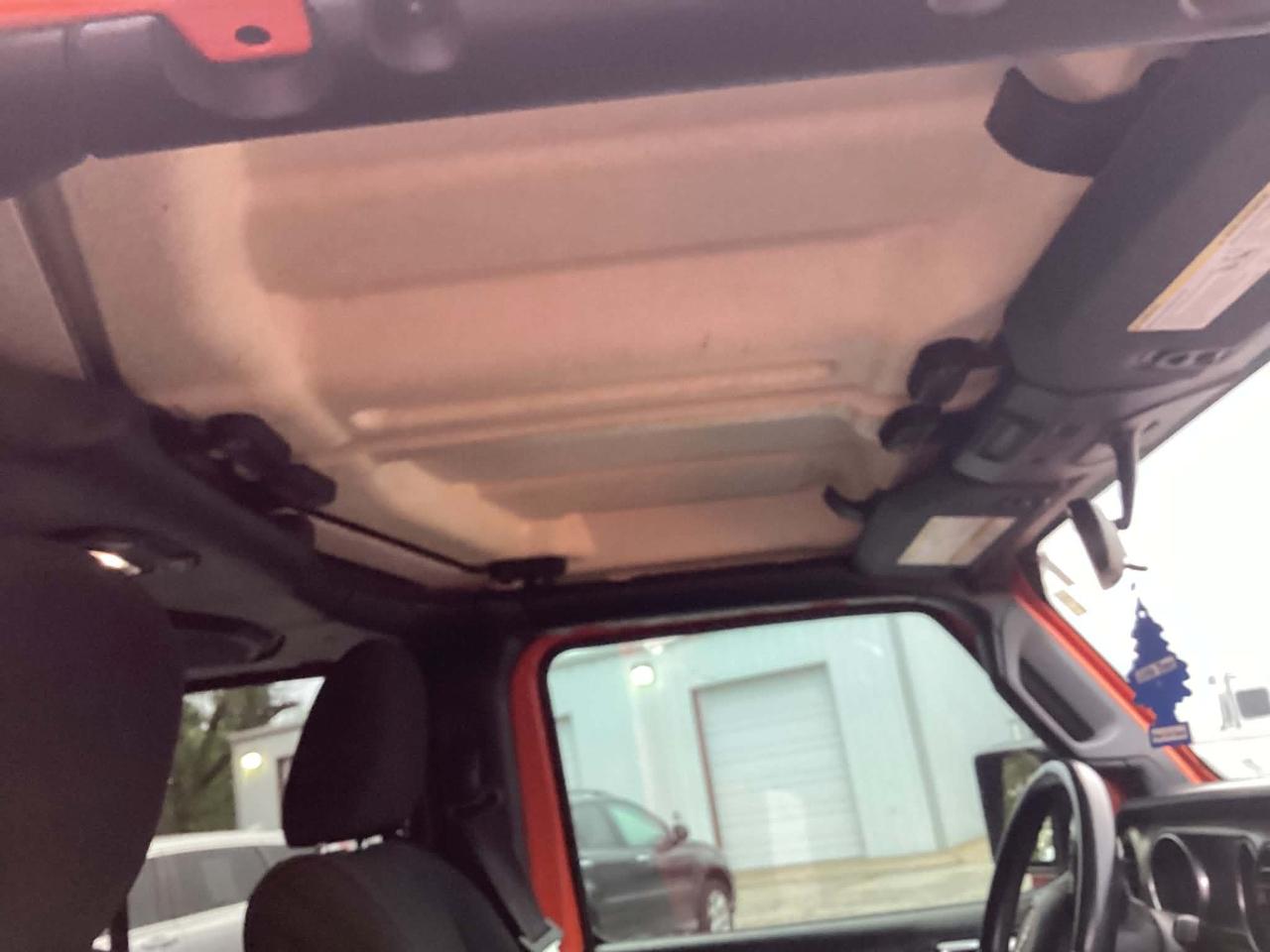 Jeep Wrangler Unlimited Sport 2018