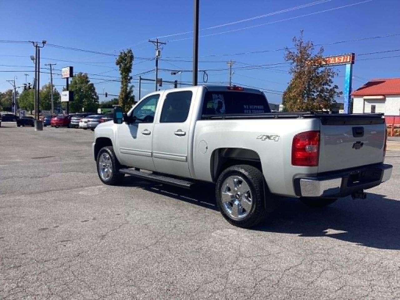 Chevrolet Silverado 1500 LTZ Crew Cab 4WD 2011