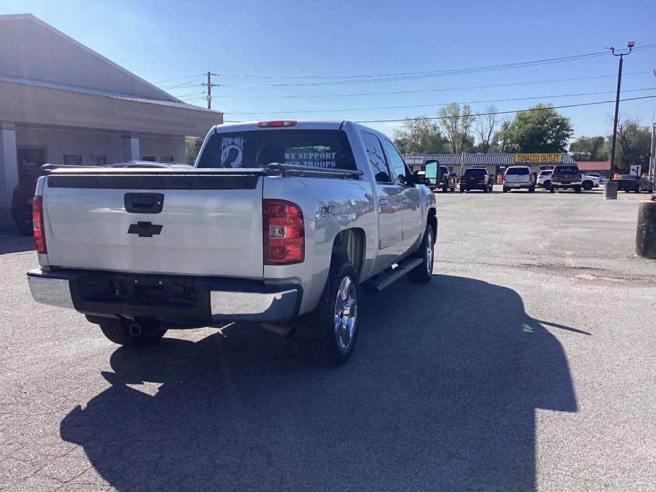 Chevrolet Silverado 1500 LTZ Crew Cab 4WD 2011
