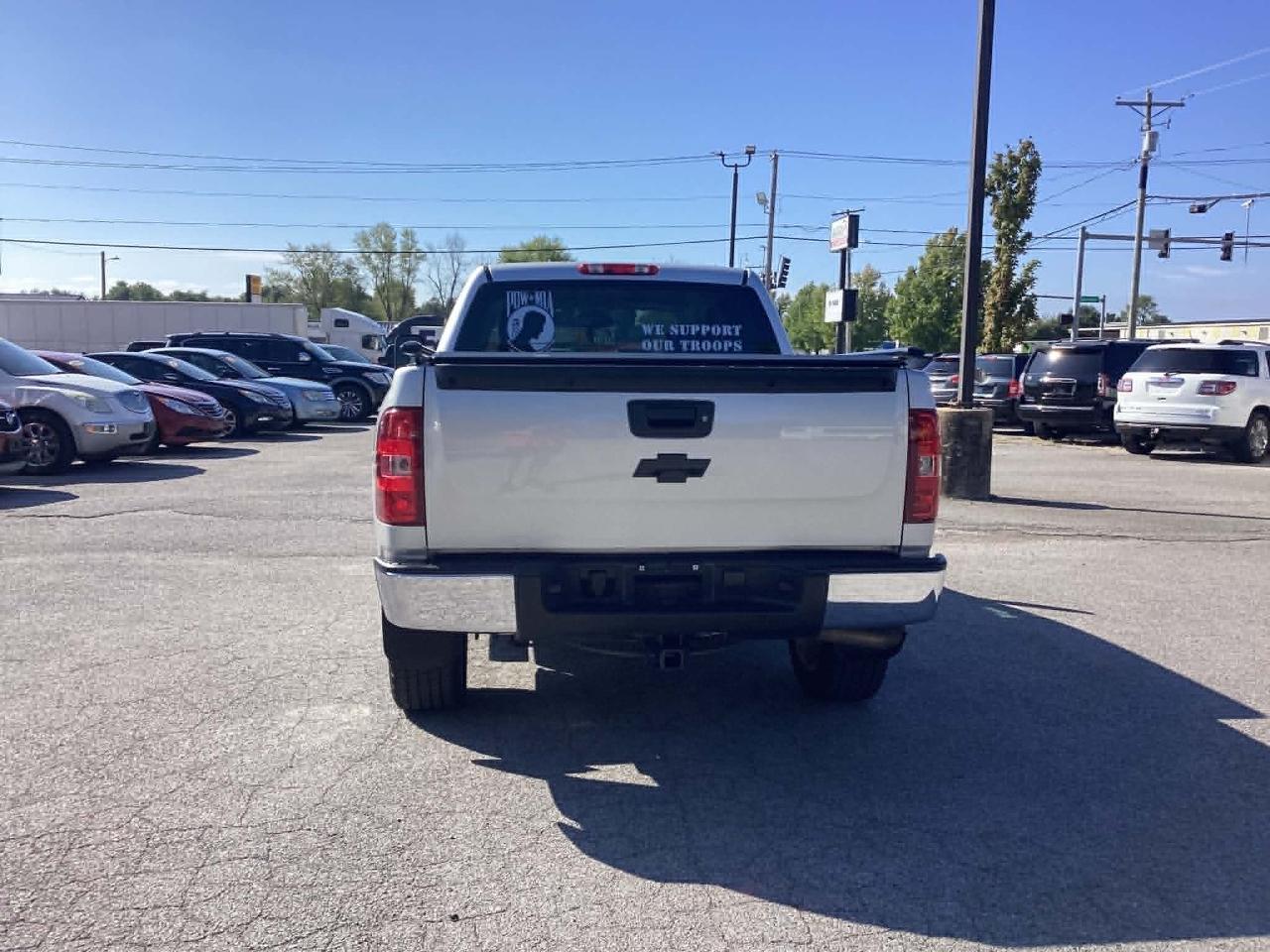Chevrolet Silverado 1500 LTZ Crew Cab 4WD 2011