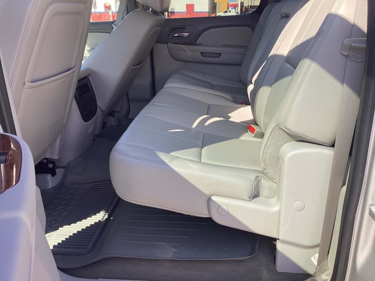 Chevrolet Silverado 1500 LTZ Crew Cab 4WD 2011