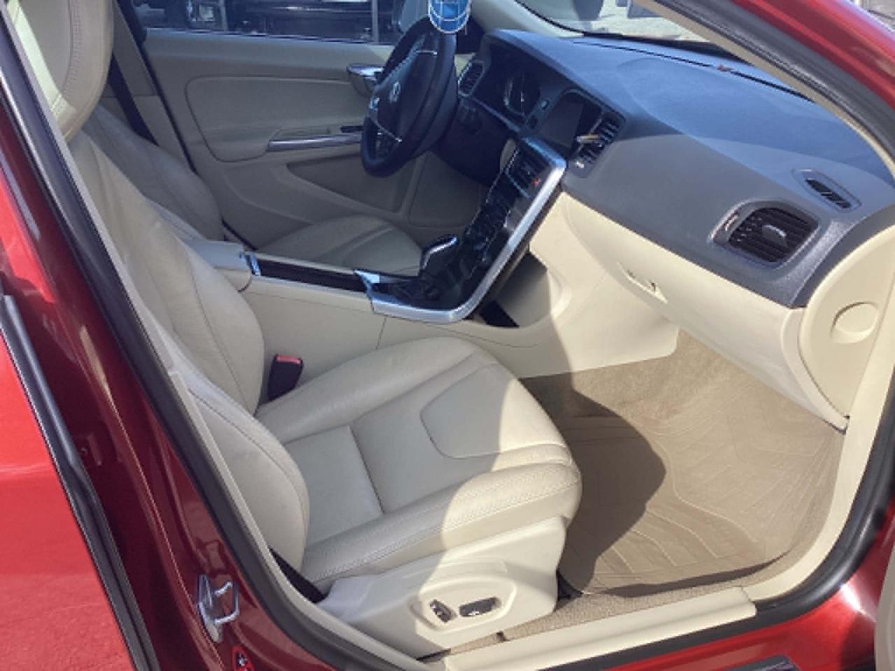 Volvo S60 T5 2014