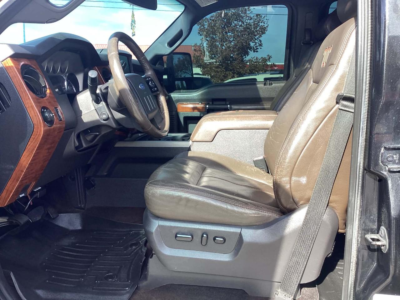 Ford F-250 SD XLT Crew Cab Long Bed 4WD 2015