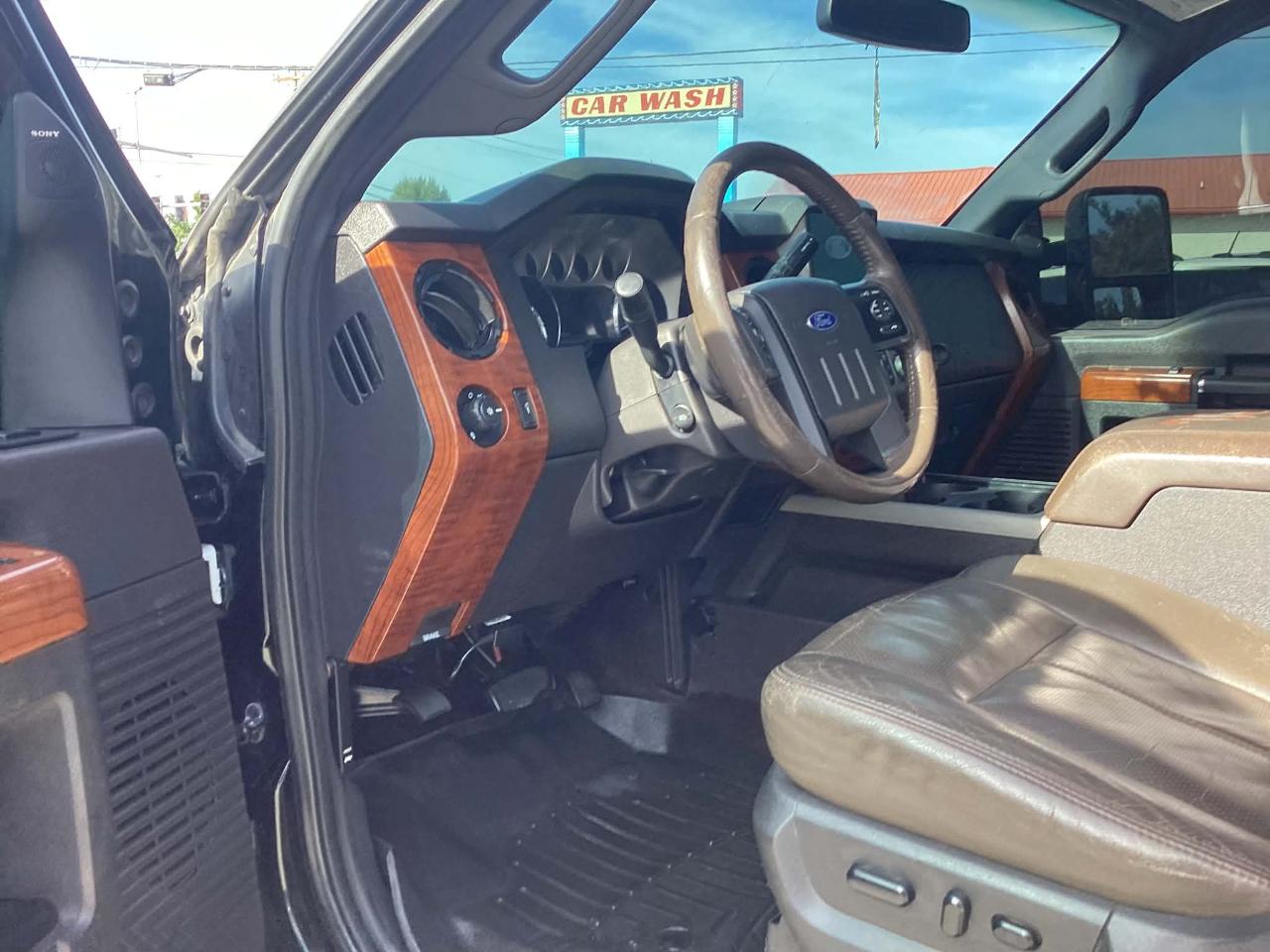 Ford F-250 SD XLT Crew Cab Long Bed 4WD 2015