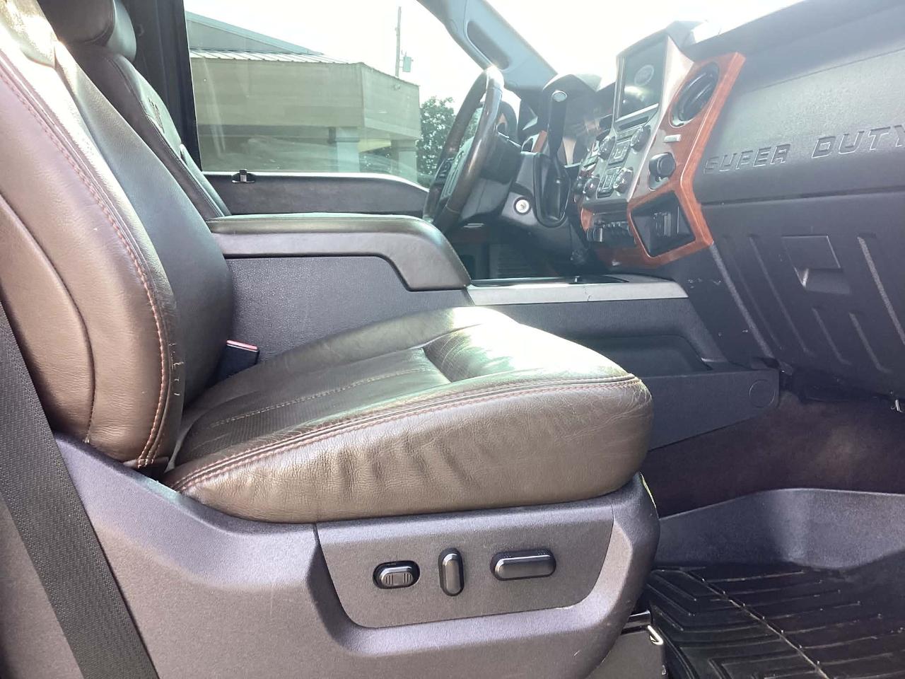Ford F-250 SD XLT Crew Cab Long Bed 4WD 2015