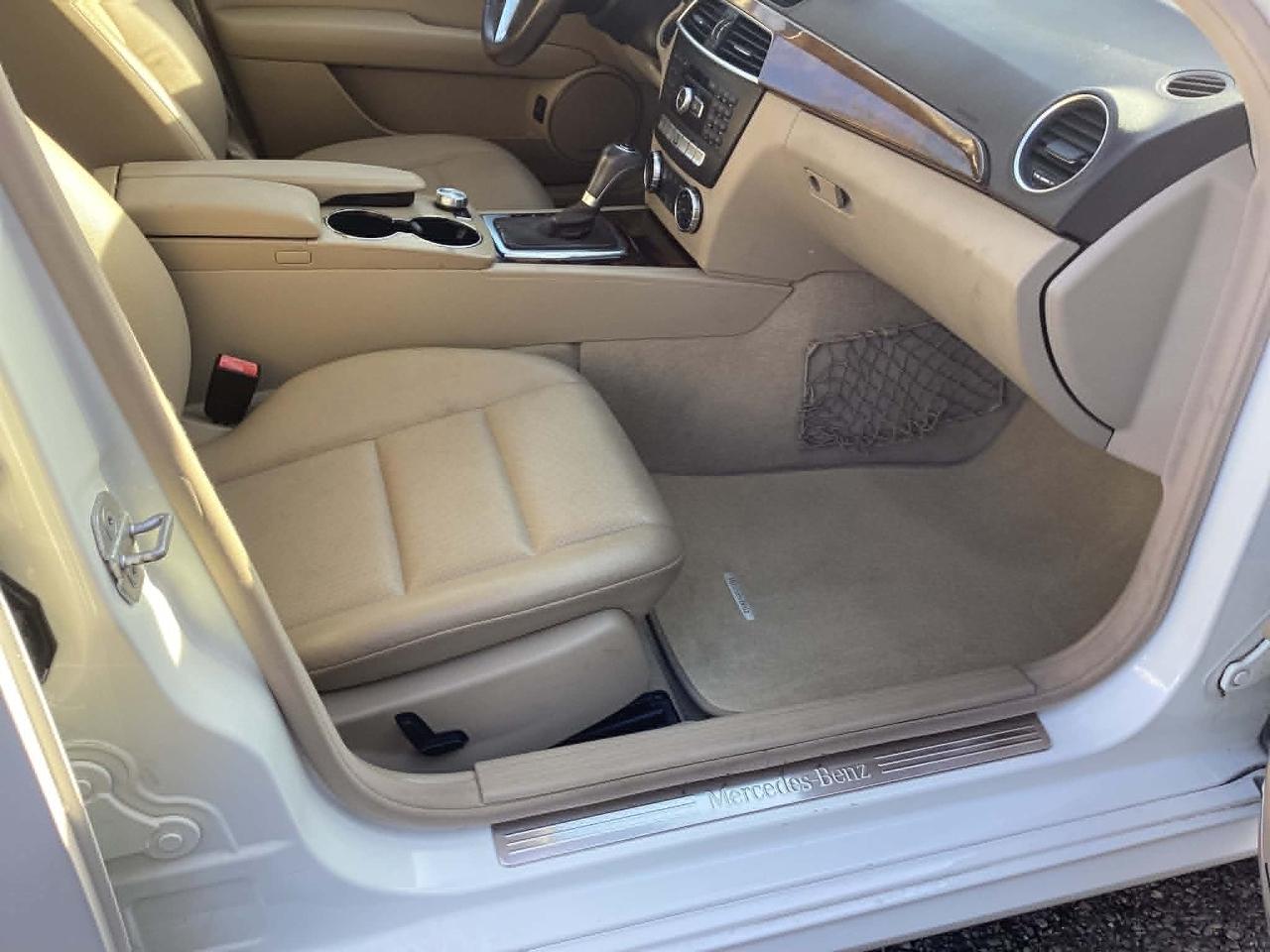 Mercedes-Benz C-Class C300 4MATIC Luxury Sedan 2012