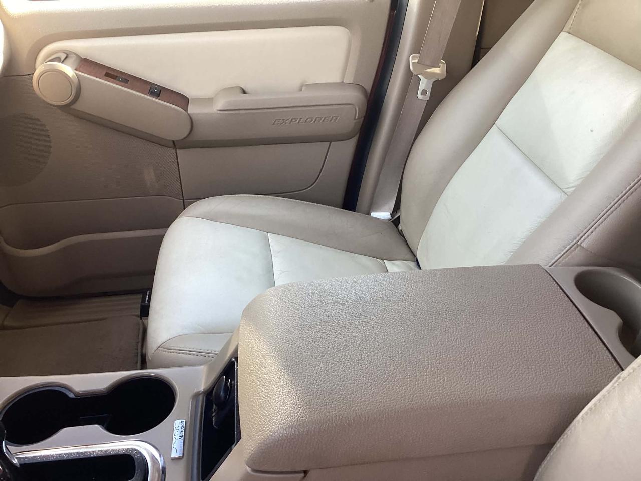 Ford Explorer Eddie Bauer 4.0L 4WD 2009