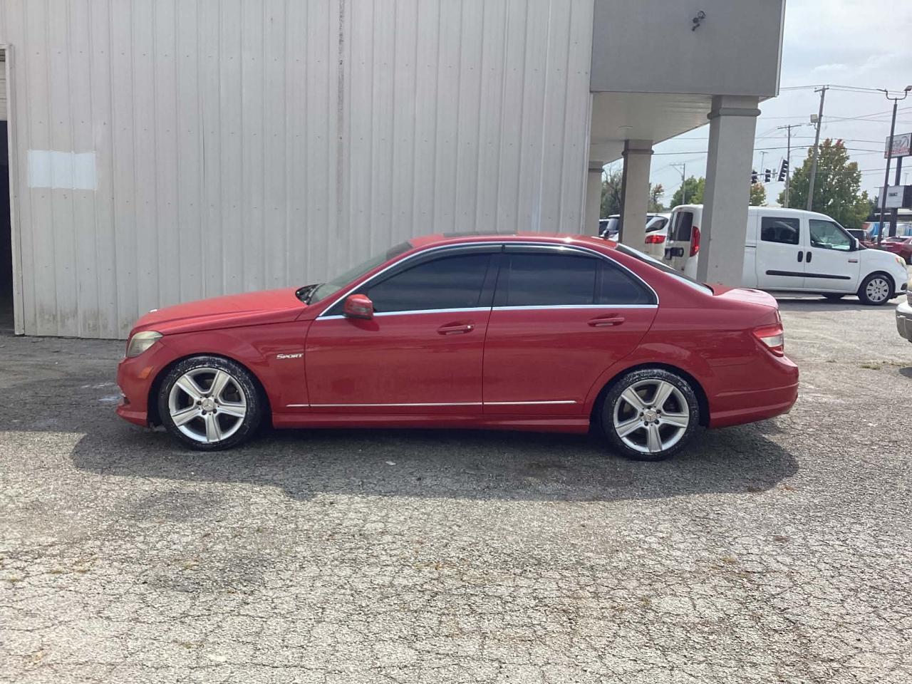 Mercedes-Benz C-Class C300 Luxury Sedan 2011