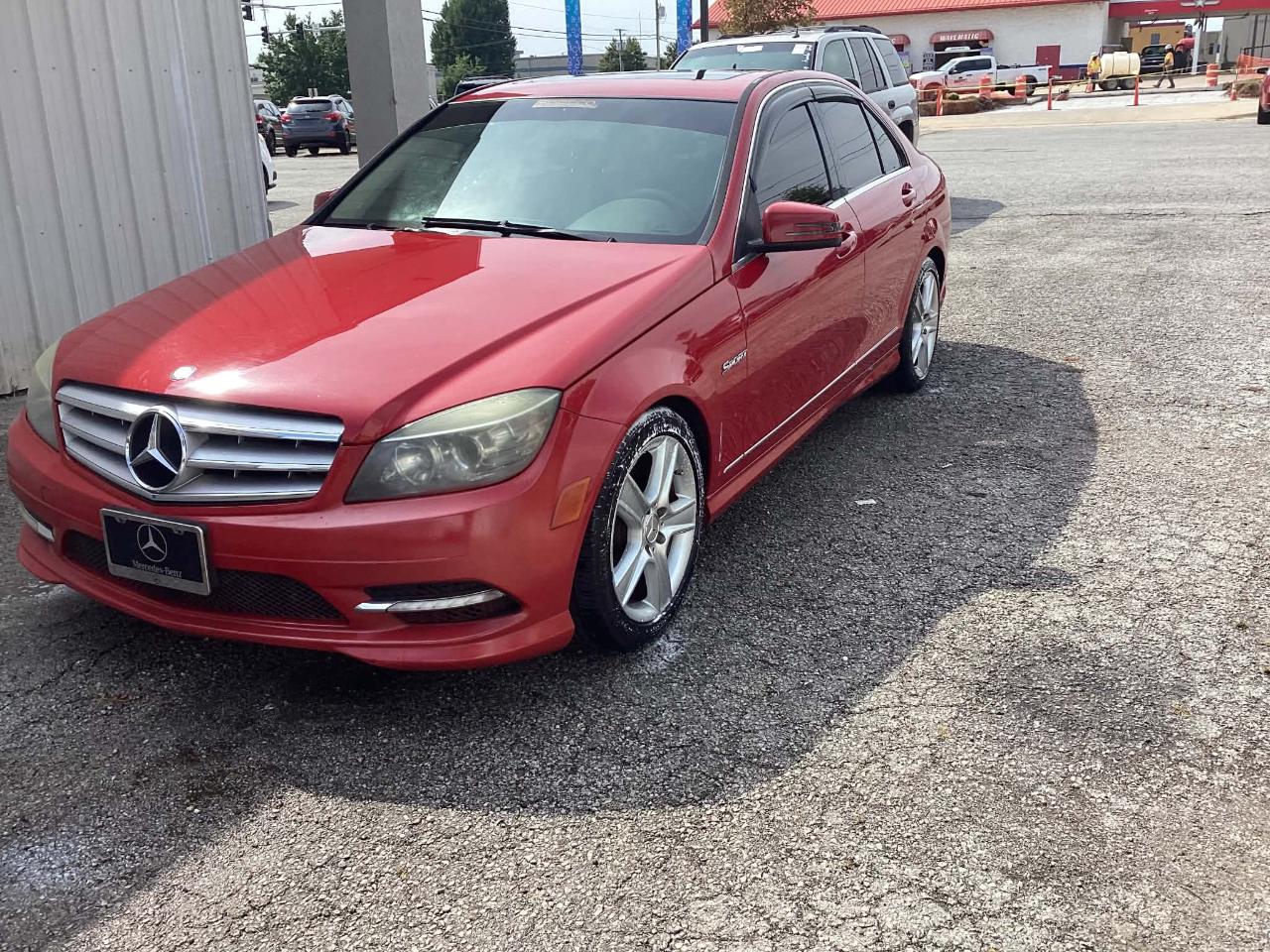 Mercedes-Benz C-Class C300 Luxury Sedan 2011
