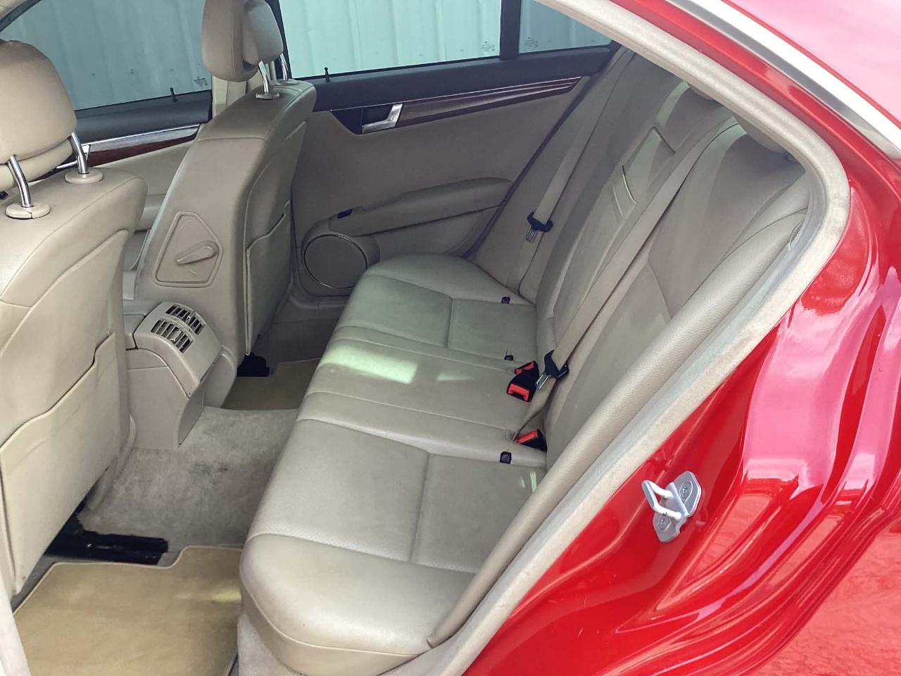 Mercedes-Benz C-Class C300 Luxury Sedan 2011