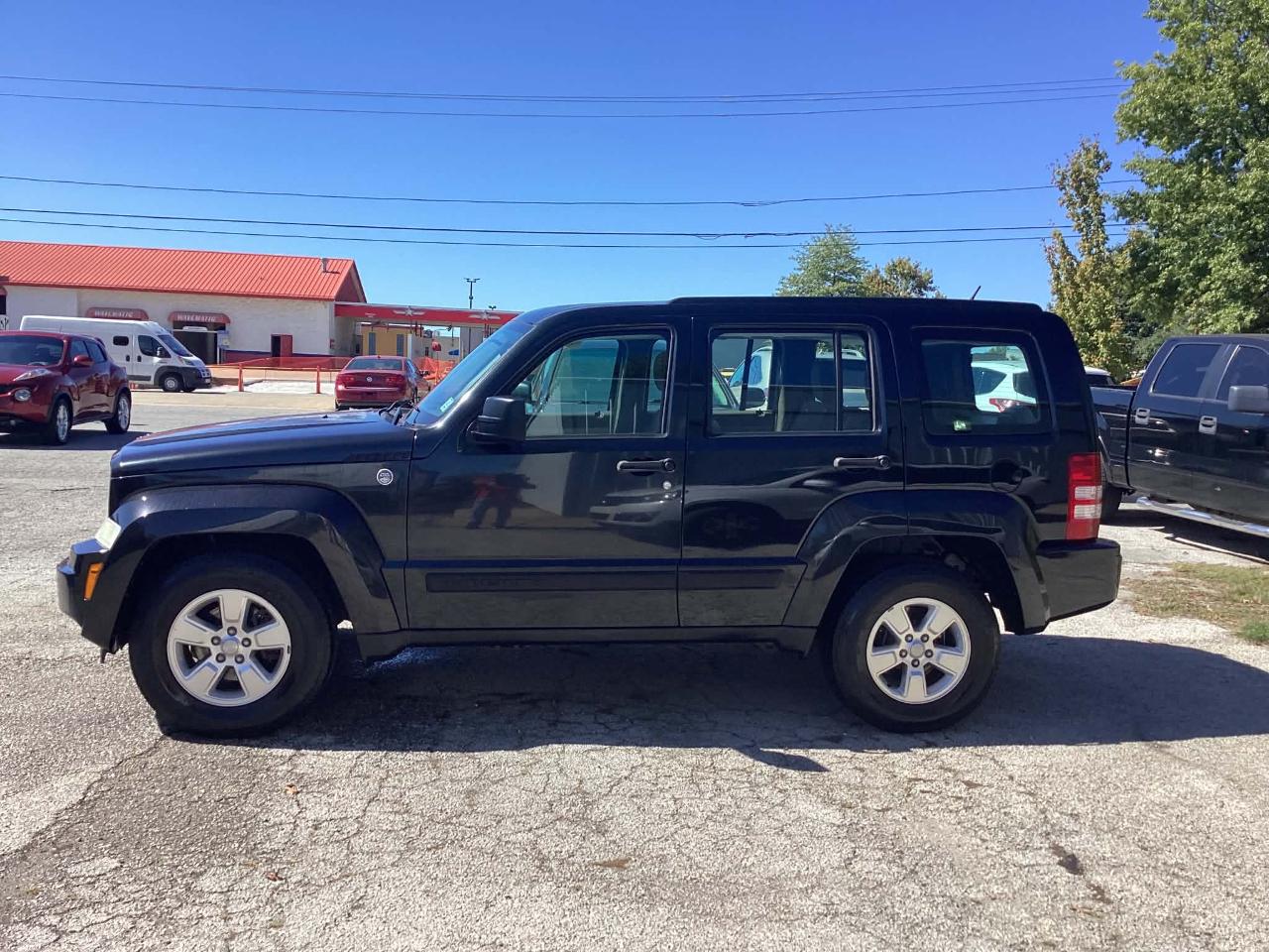 Jeep Liberty Sport 4WD 2012
