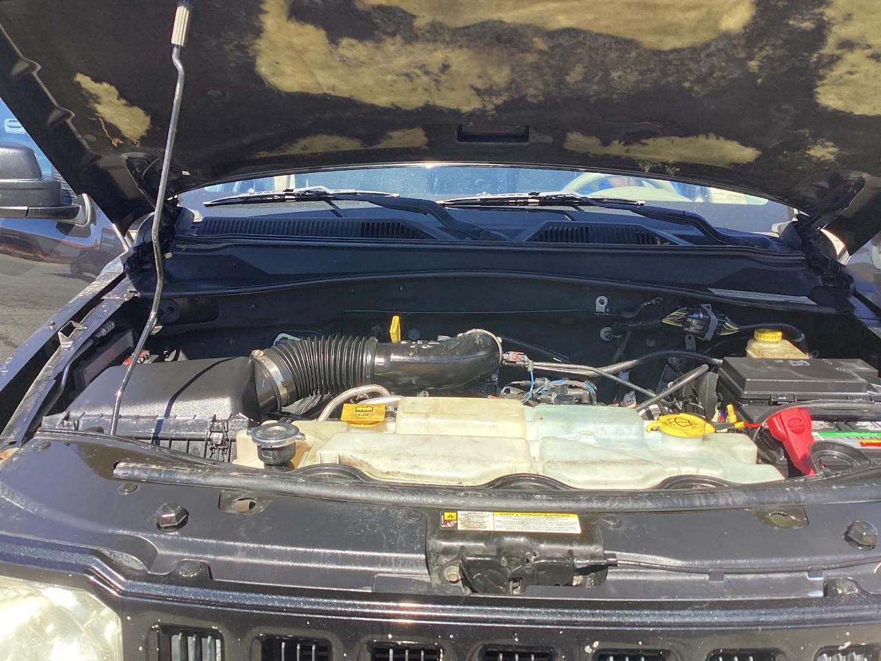 Jeep Liberty Sport 4WD 2012