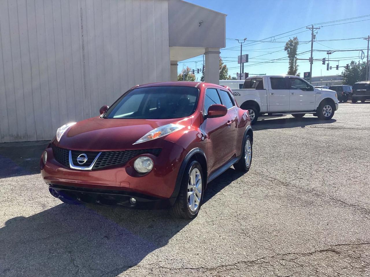 Nissan Juke S FWD 2014