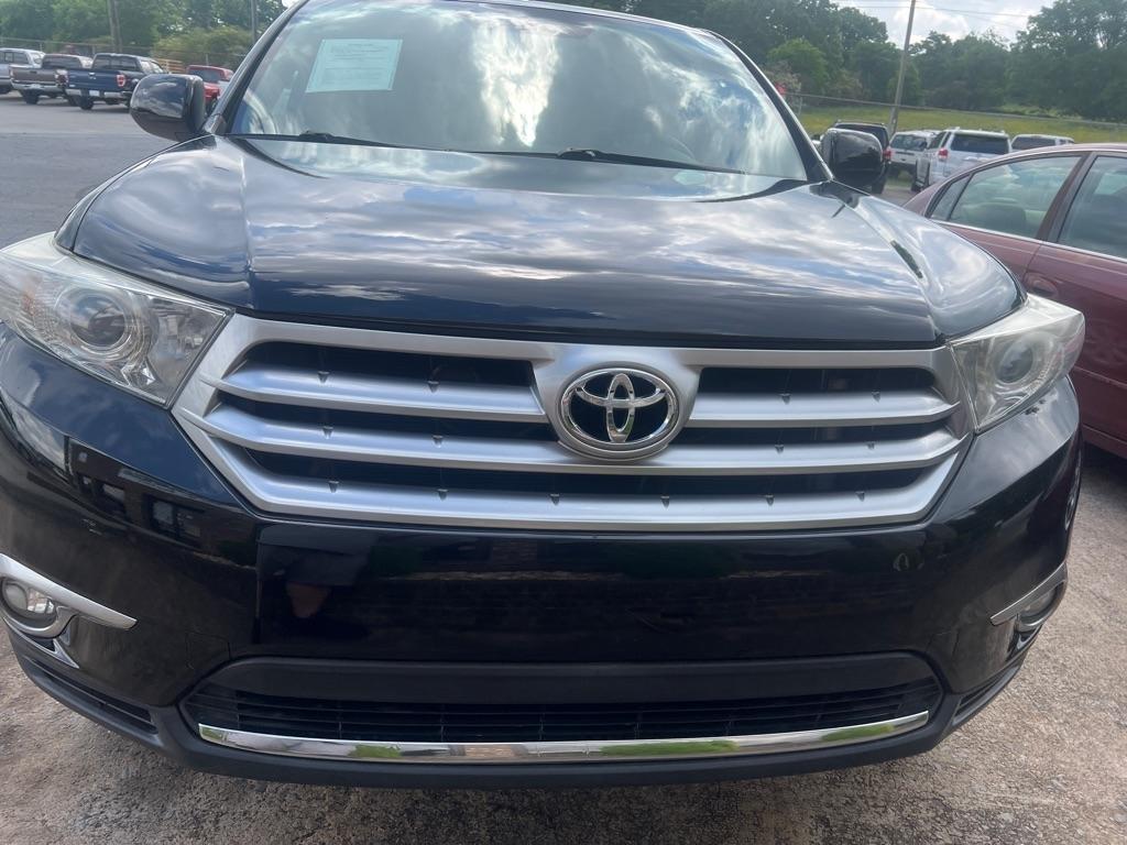 Toyota Highlander FWD 4dr V6 (Natl) 2012