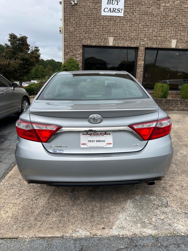 Toyota Camry 4dr Sdn I4 Auto XLE (Natl) 2015