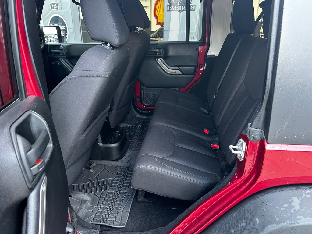 Jeep Wrangler Unlimited 4WD 4dr Sport 2013