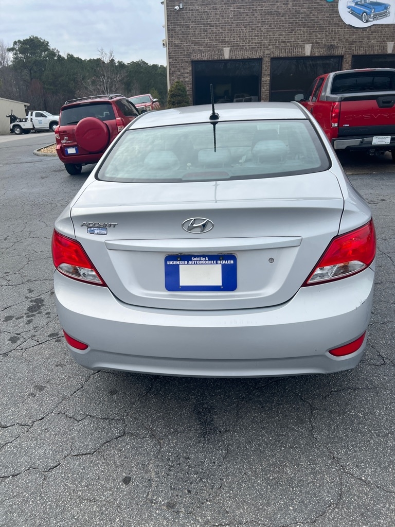 Hyundai Accent 4dr Sdn Auto SE 2016 Hyundai Accent 4dr Sdn Auto SE 2016