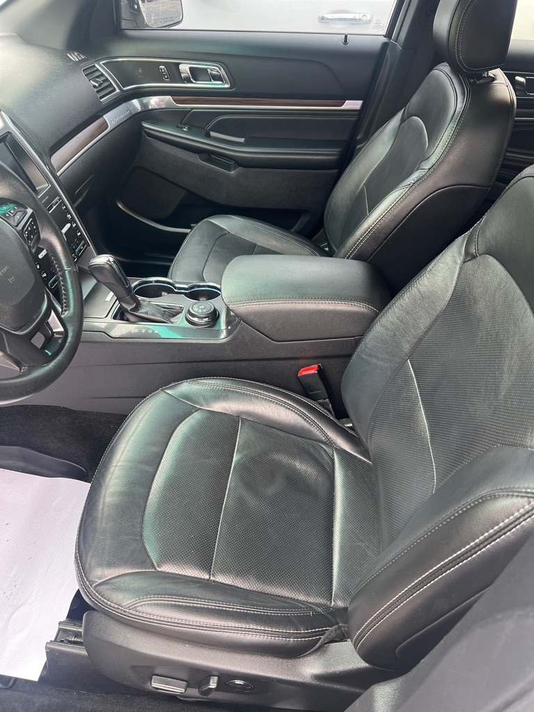 Ford Explorer Limited 4WD 2017