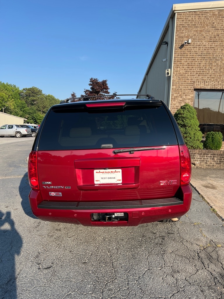 GMC Yukon 2WD 4dr 1500 SLT w/4SB 2009