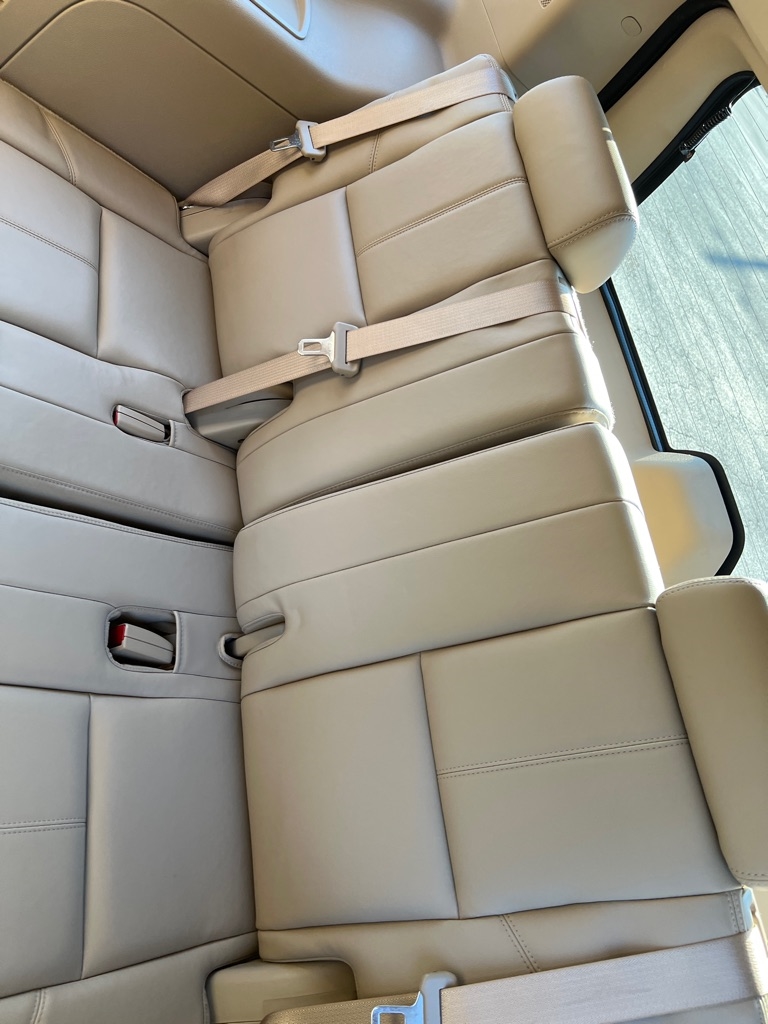 GMC Yukon 2WD 4dr 1500 SLT w/4SB 2009