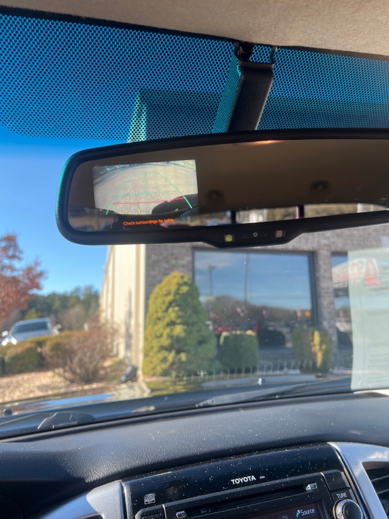 Toyota Tacoma 2WD Double Cab LB V6 AT PreRunner (Natl) 2013