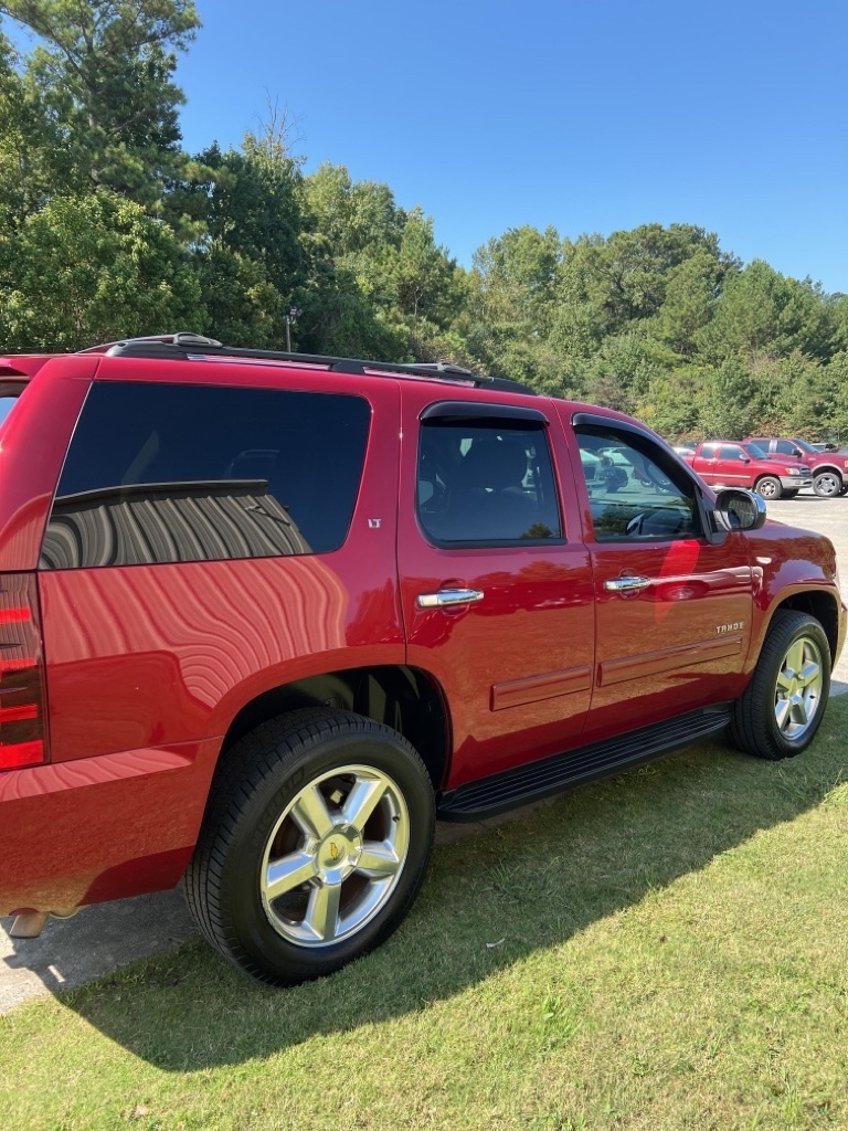 Chevrolet Tahoe 2WD 4dr 1500 LT 2012