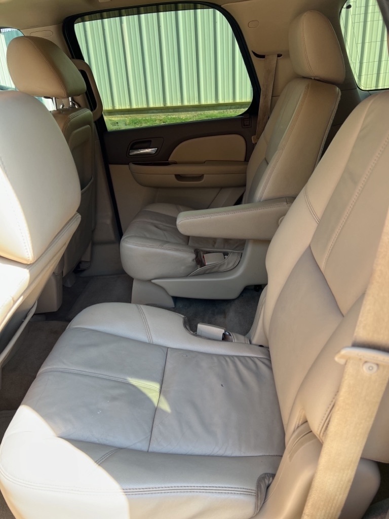 Chevrolet Tahoe 2WD 4dr 1500 LT 2012