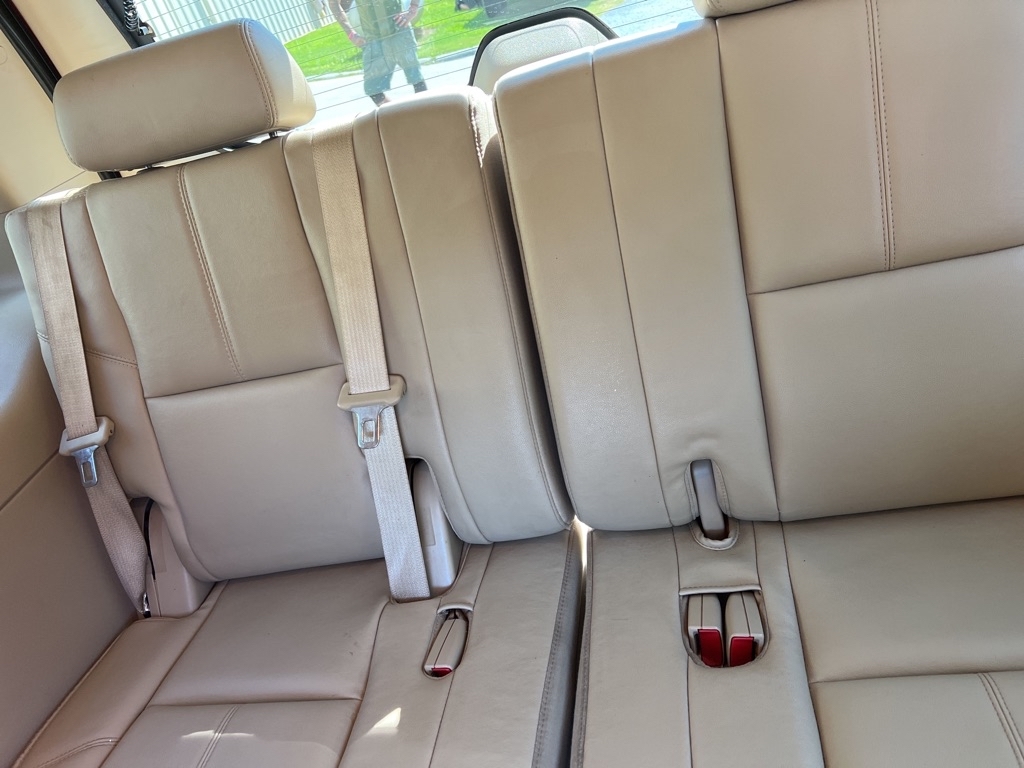 Chevrolet Tahoe 2WD 4dr 1500 LT 2012