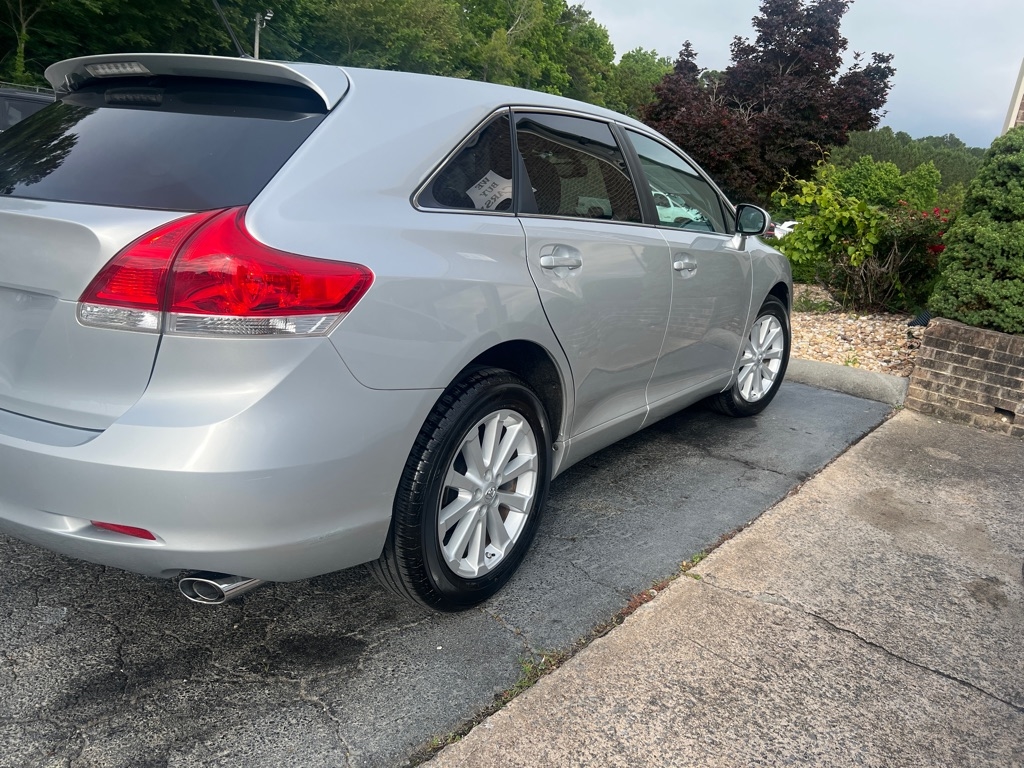 Toyota Venza 4dr Wgn I4 FWD (Natl) 2011