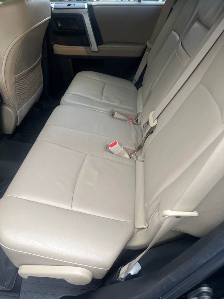 Toyota 4Runner RWD 4dr V6 Limited (Natl) 2011