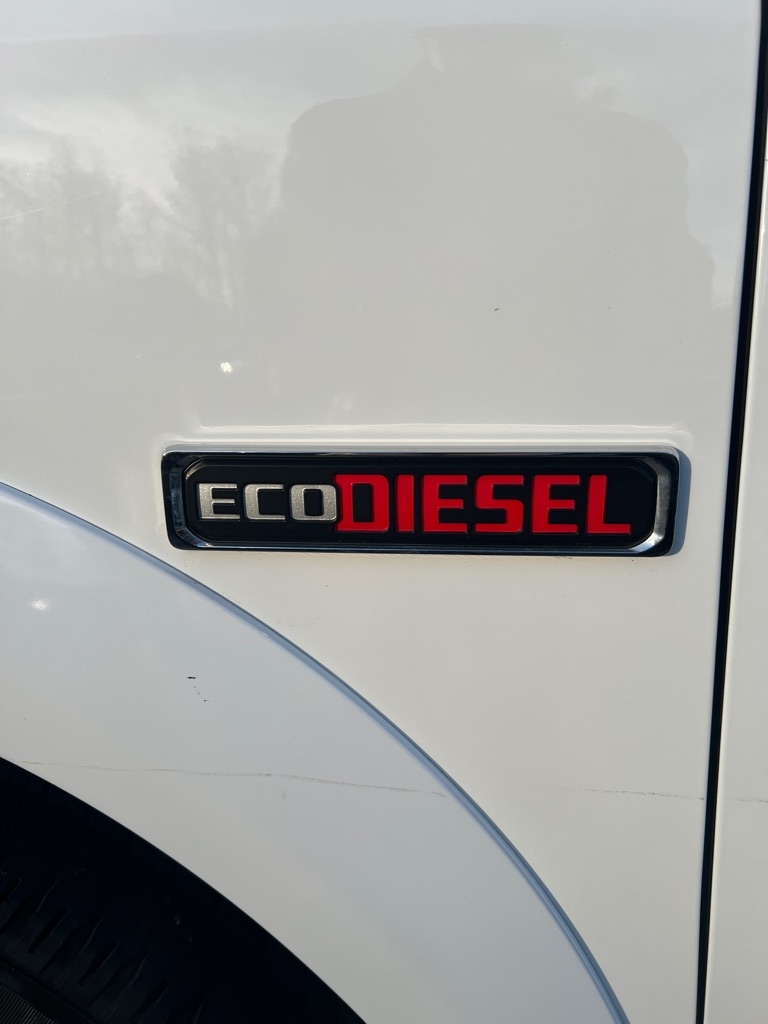 RAM 1500 4WD Crew Cab 140.5" Laramie Longhorn 2015