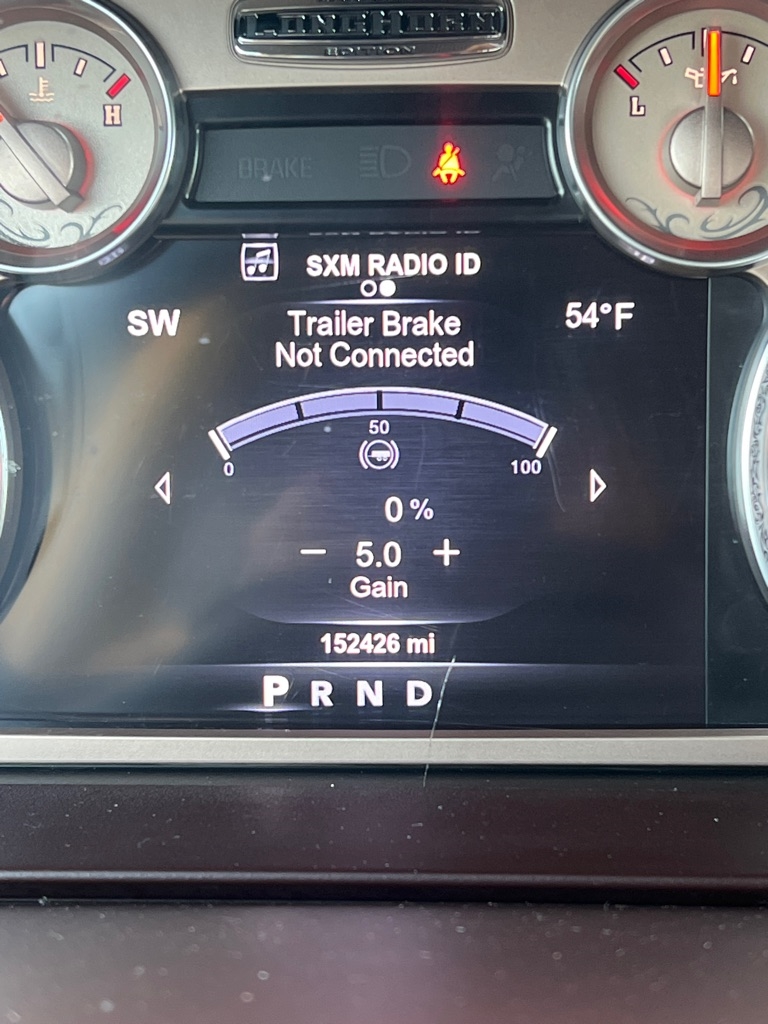 RAM 1500 4WD Crew Cab 140.5" Laramie Longhorn 2015