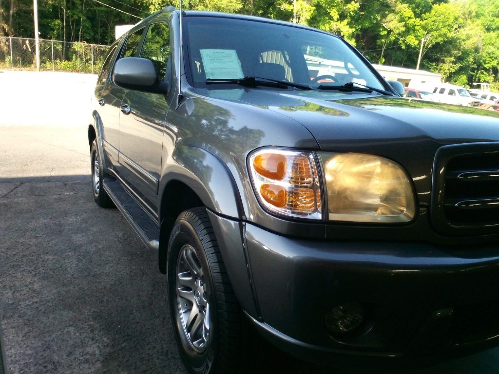Toyota Sequoia 4dr Limited (Natl) 2004