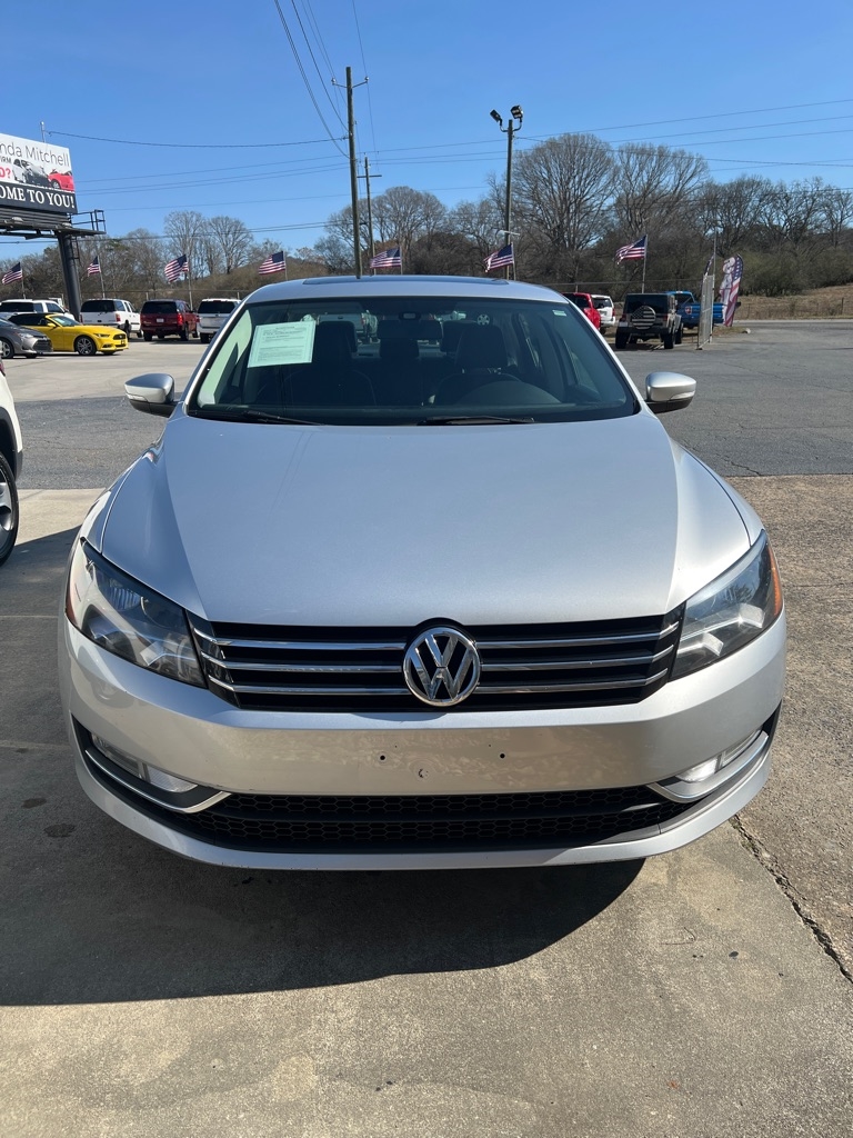 Volkswagen Passat 4dr Sdn 1.8T Auto Sport PZEV 2015