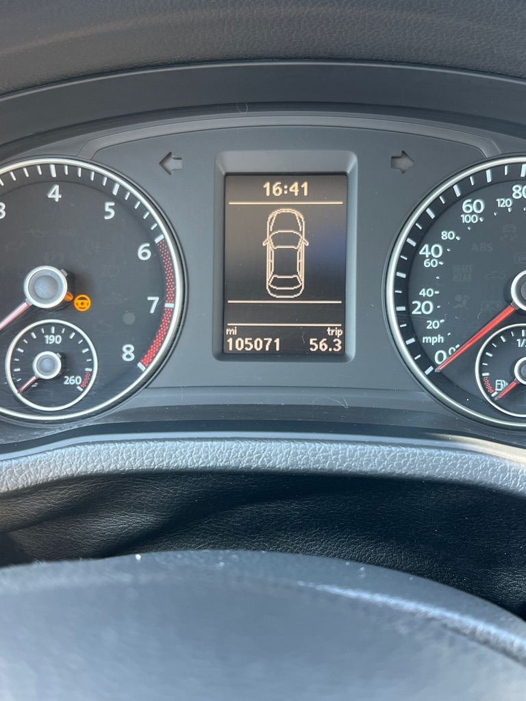 Volkswagen Passat 4dr Sdn 1.8T Auto Sport PZEV 2015