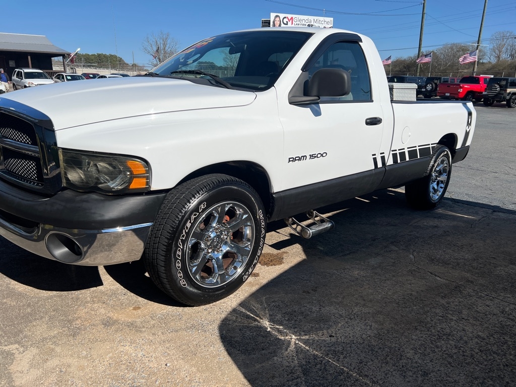 Dodge Ram 1500 2dr Reg Cab 120.5" WB ST 2003