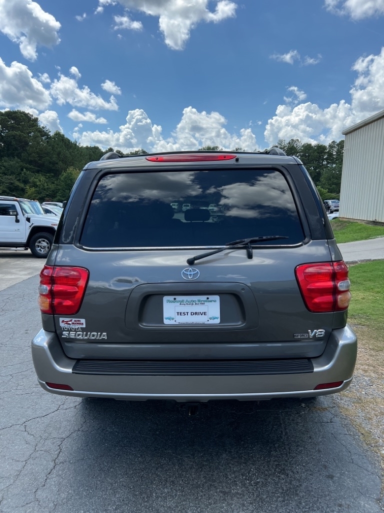 Toyota Sequoia 4dr SR5 (Natl) 2004