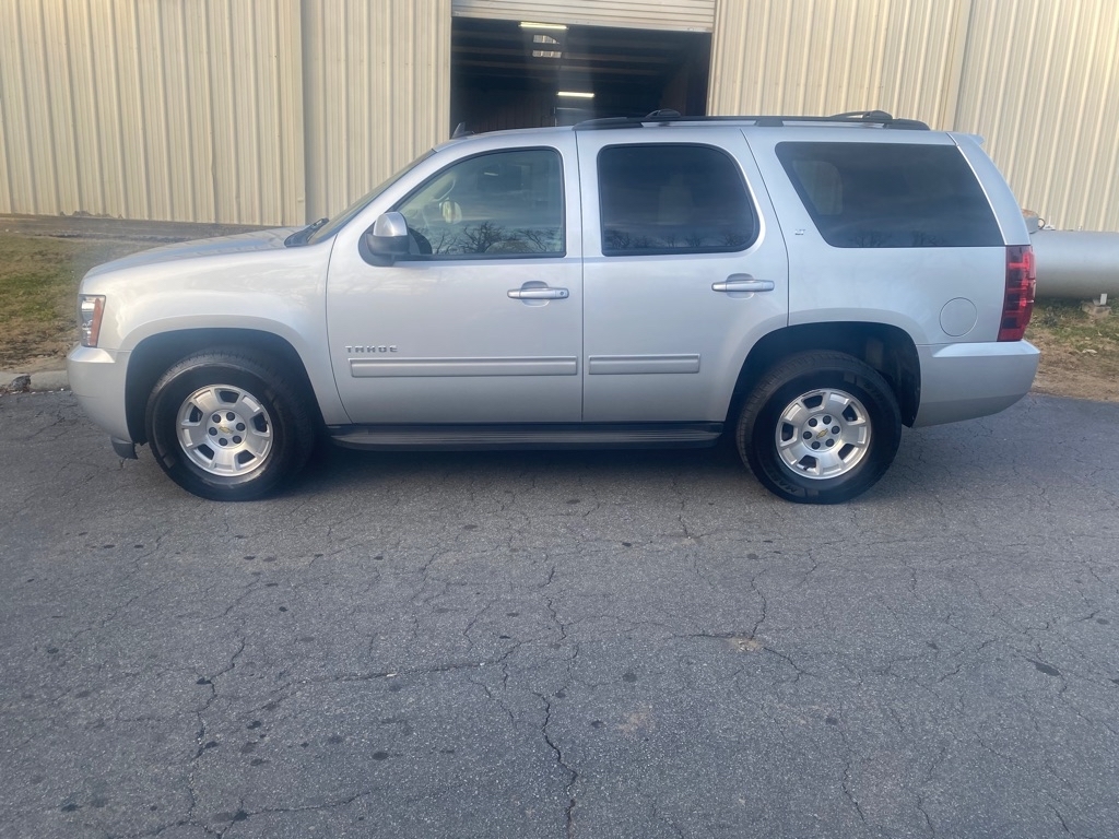 Chevrolet Tahoe 2WD 4dr 1500 LT 2013